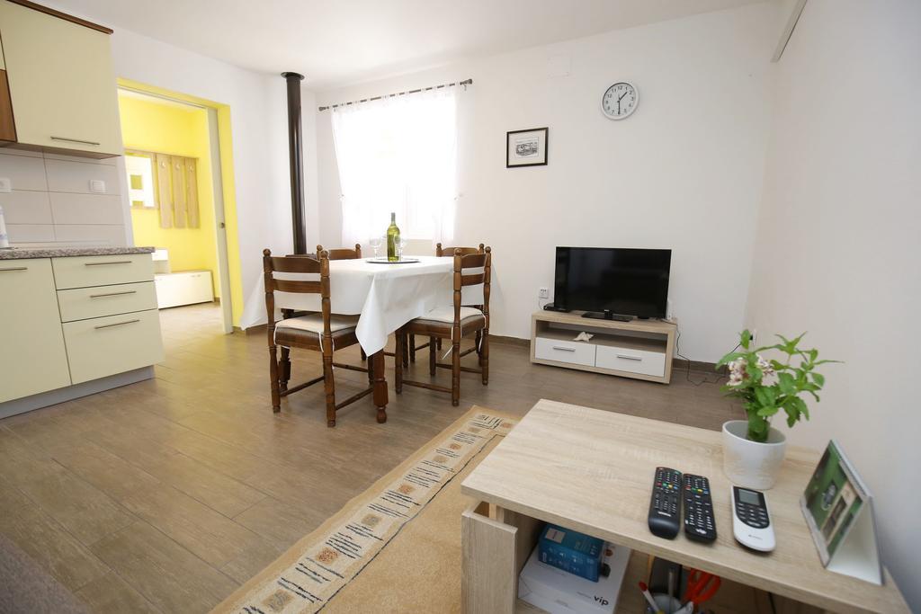 Apartment Marta Ražanac 外观 照片