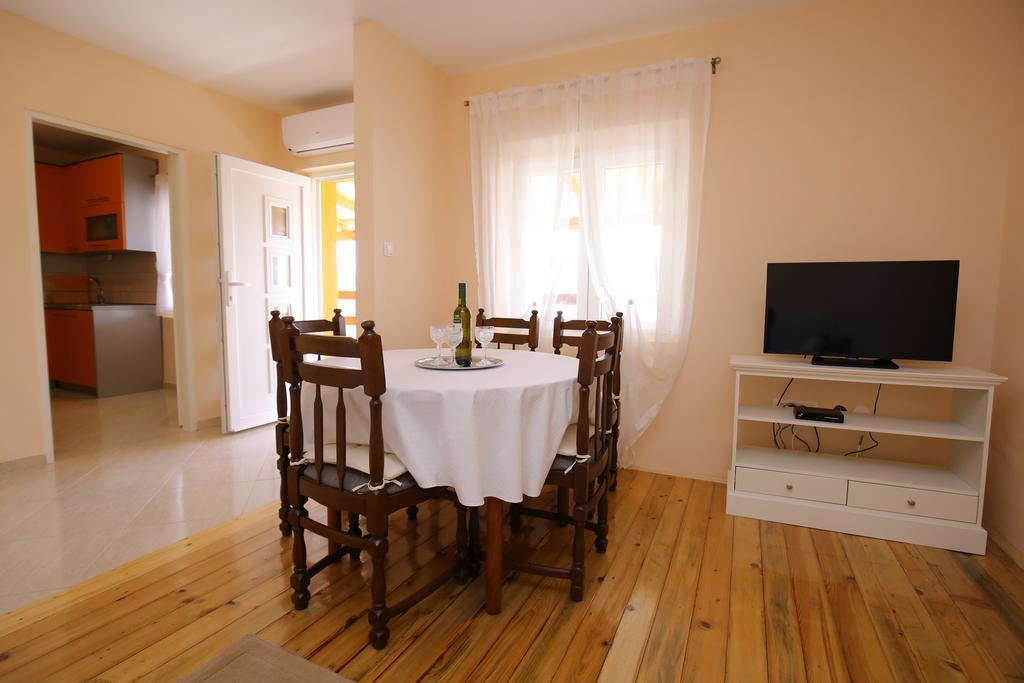Apartment Marta Ražanac 外观 照片