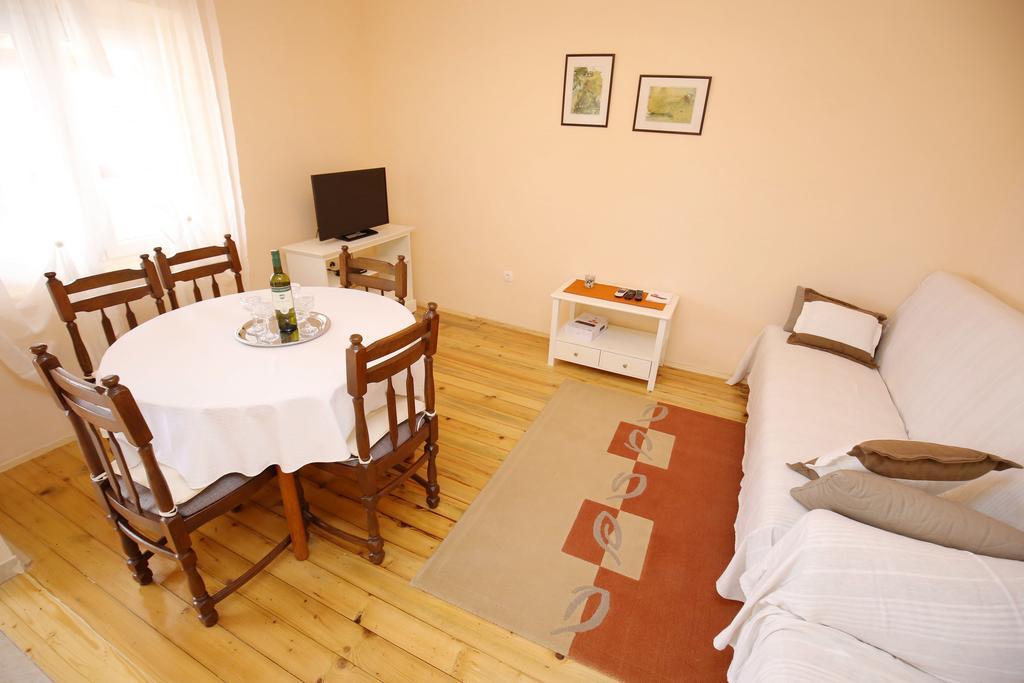 Apartment Marta Ražanac 外观 照片